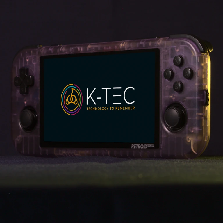 Retroid Pocket 3 Plus retro handheld games console - angle